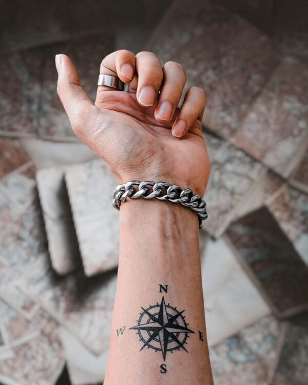 tatouage boussole compass Maroc
