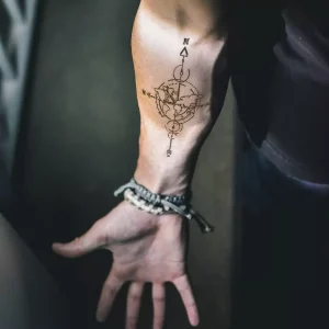 Alternative view of THE ADVENTURER