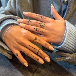 Astral fingerpack tattoozap tattoo doigts maroc